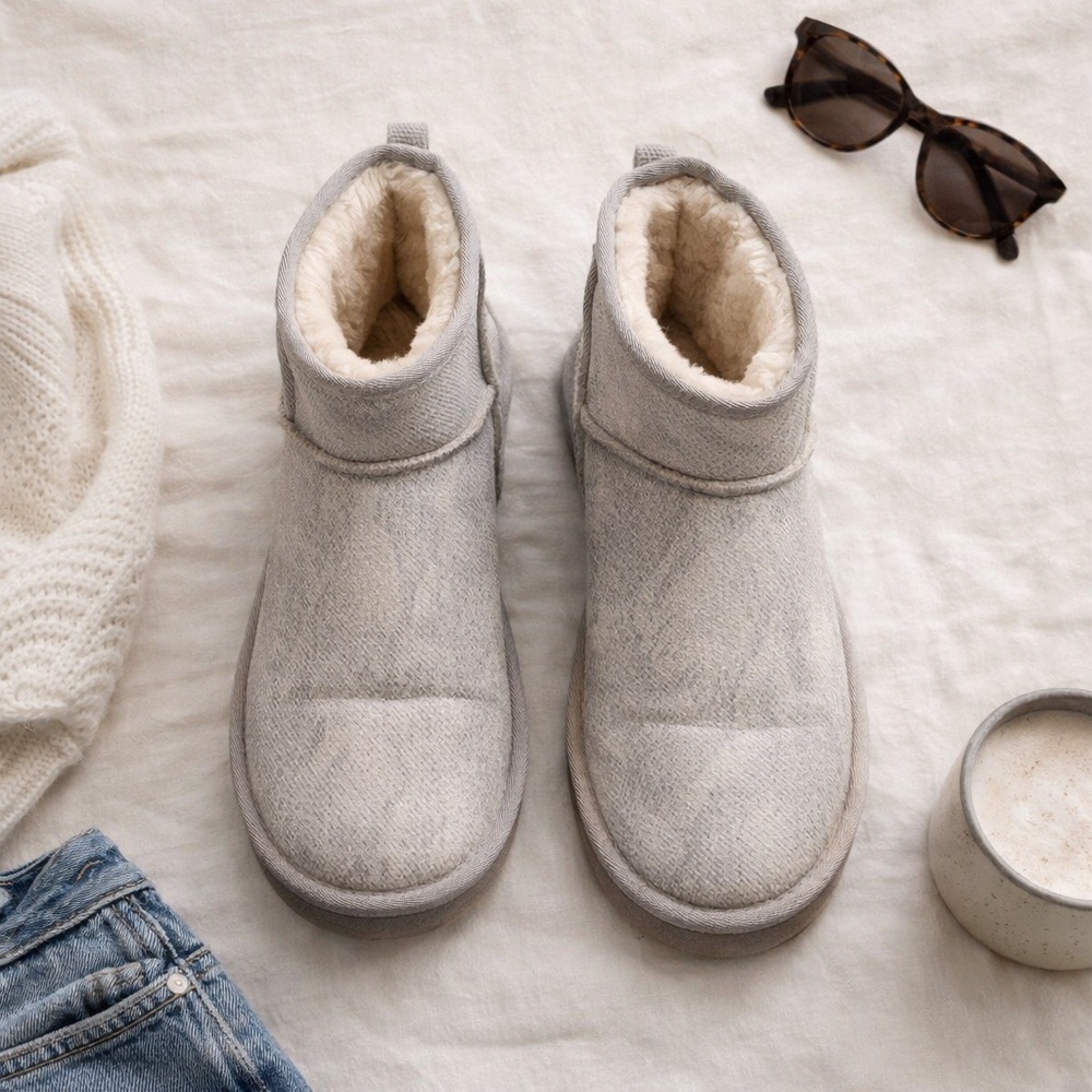 LAMO Gray Silver Mini Cozy Boots | Soft Girl Winter Essential